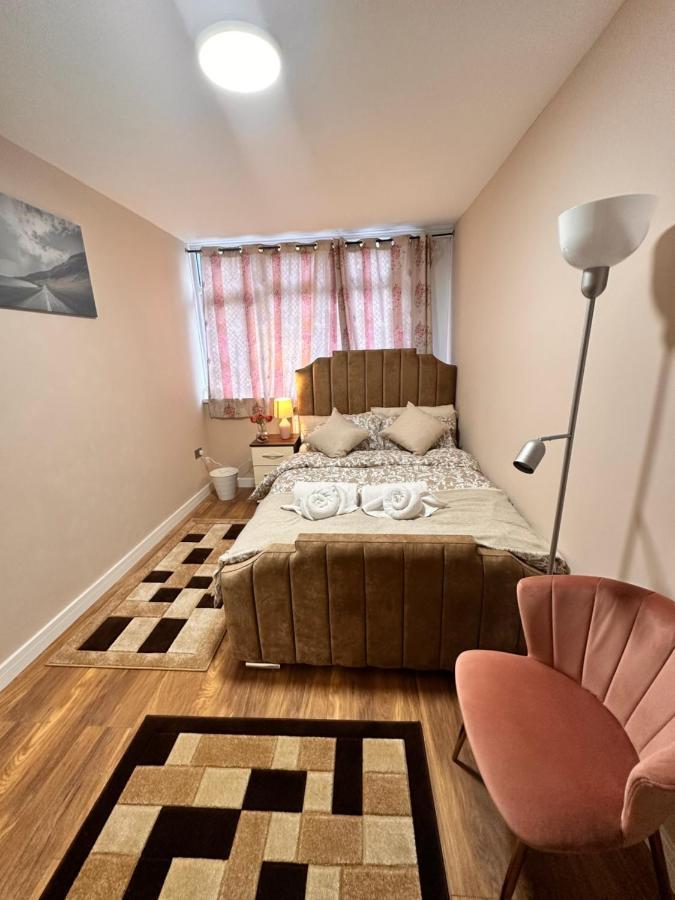 Canary Wharf Single Double And En-Suite Rooms London Ngoại thất bức ảnh