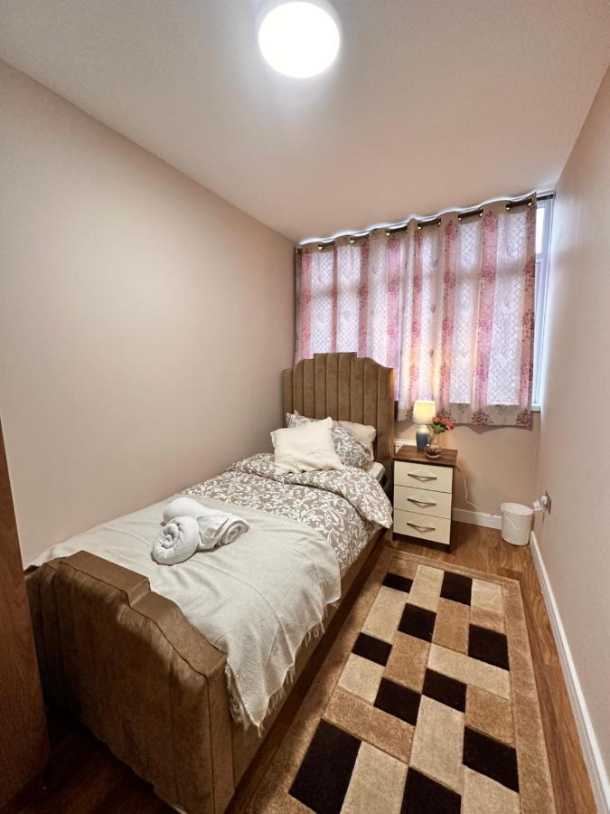 Canary Wharf Single Double And En-Suite Rooms London Ngoại thất bức ảnh