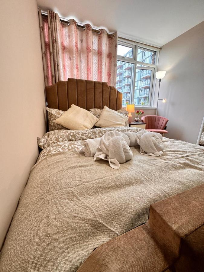 Canary Wharf Single Double And En-Suite Rooms London Ngoại thất bức ảnh