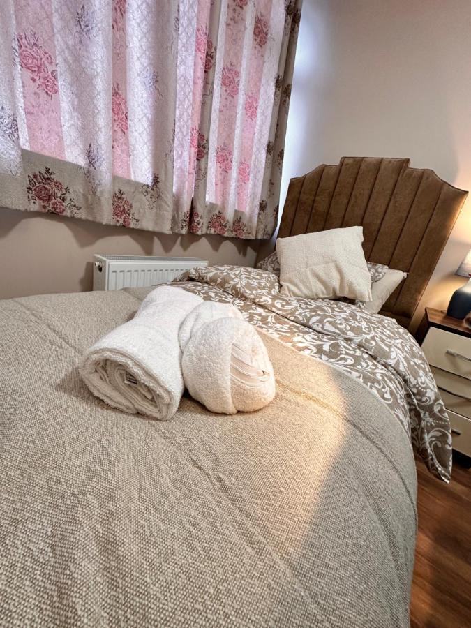 Canary Wharf Single Double And En-Suite Rooms London Ngoại thất bức ảnh